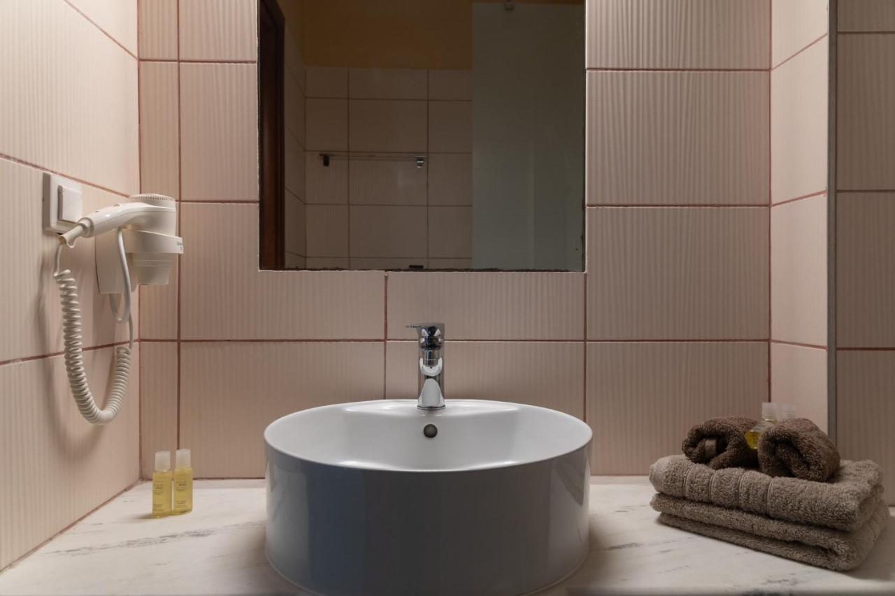 Arsas Suites Νικήτη Εξωτερικό φωτογραφία